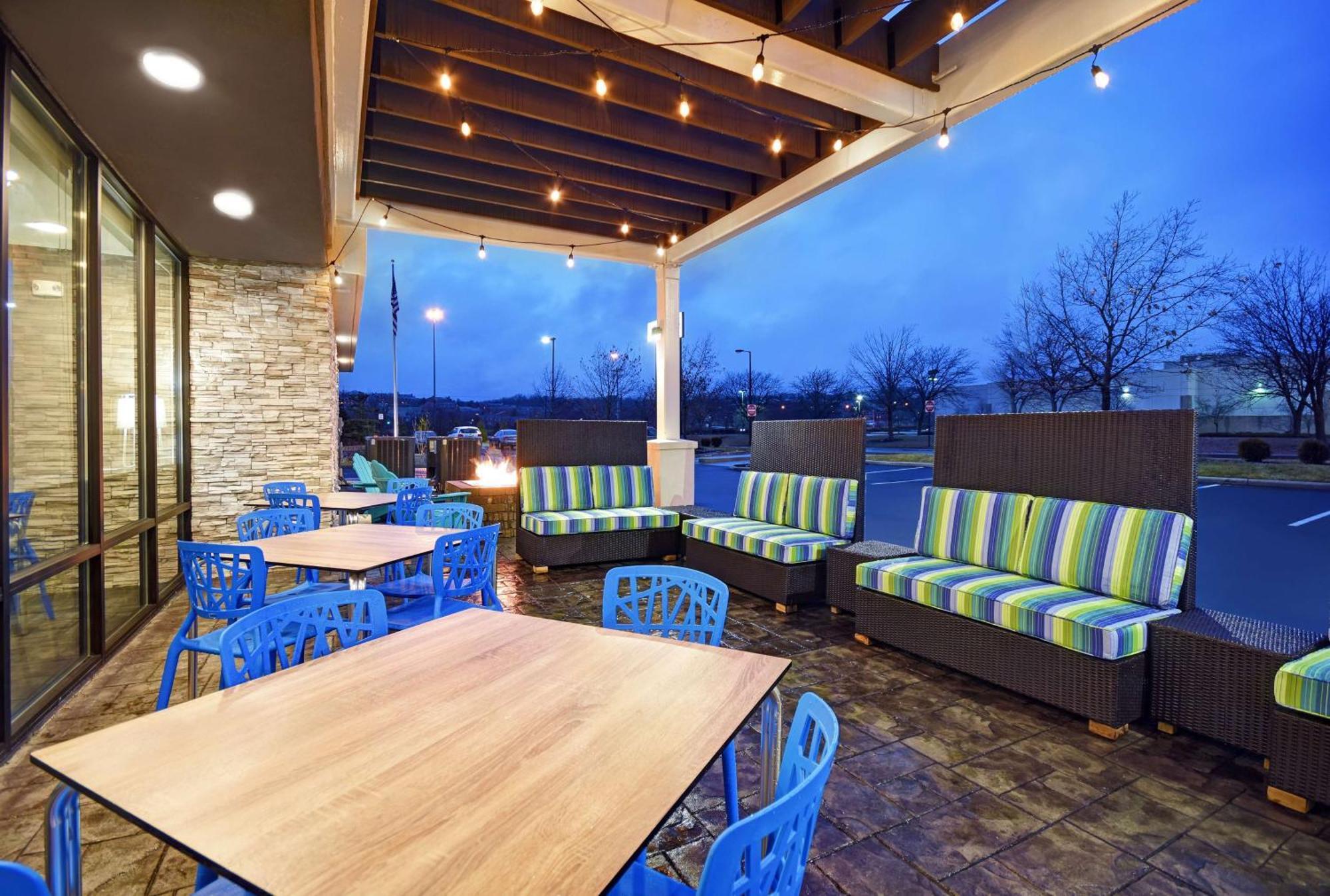 Home2 Suites By Hilton Springdale Cincinnati Экстерьер фото